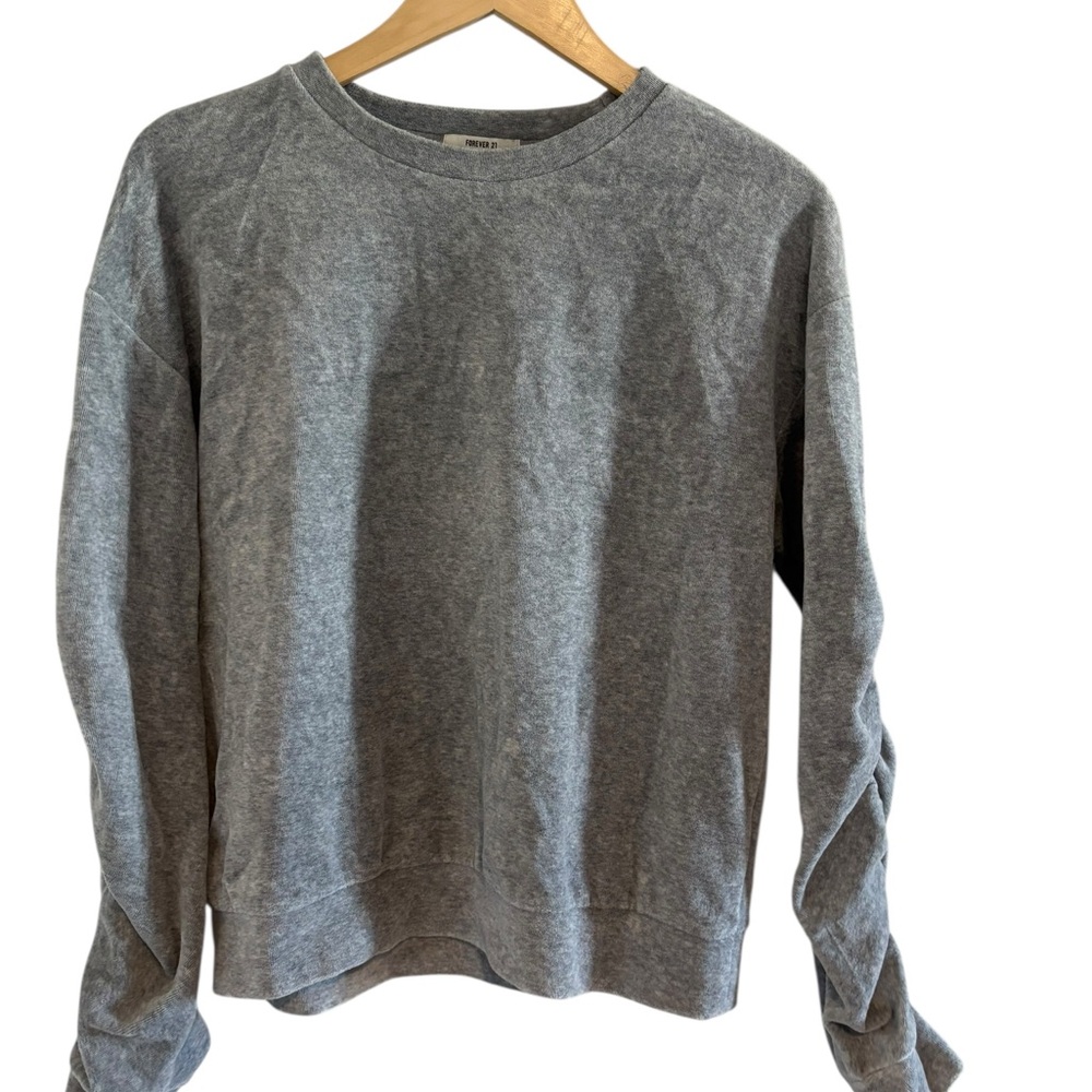 Forever 21 Heather Gray Crewneck Sweater with Scrunched Sleeves Size S